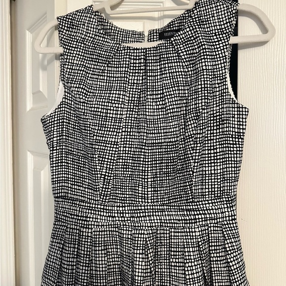 Ellen Tracy Black & White City Dress - Picture 8 of 16